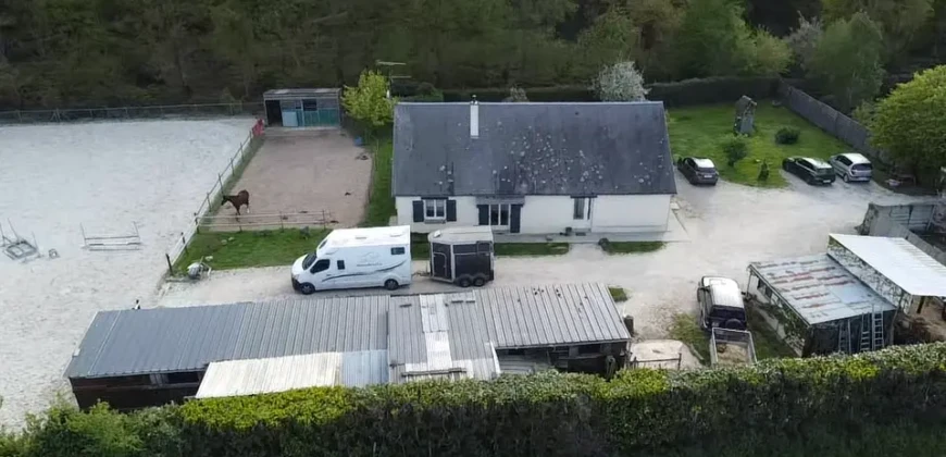 Écurie privée entre Évreux et Damville