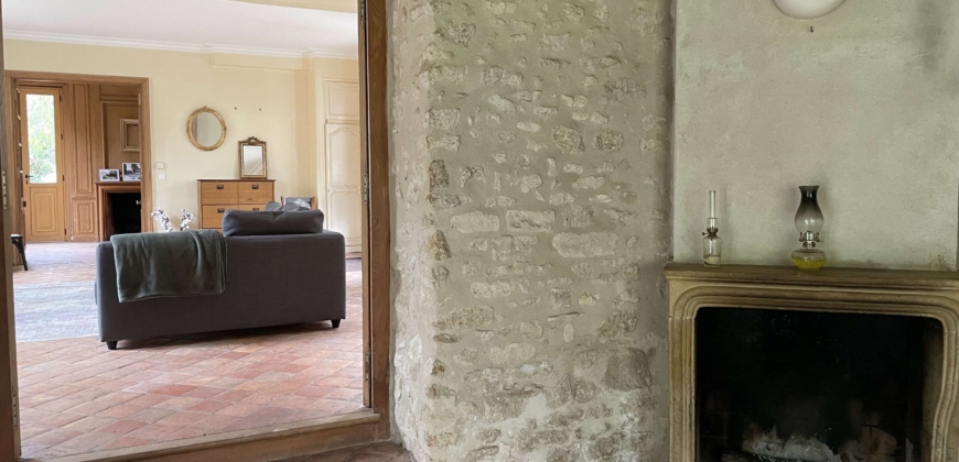 Écurie proche Paris 5ha