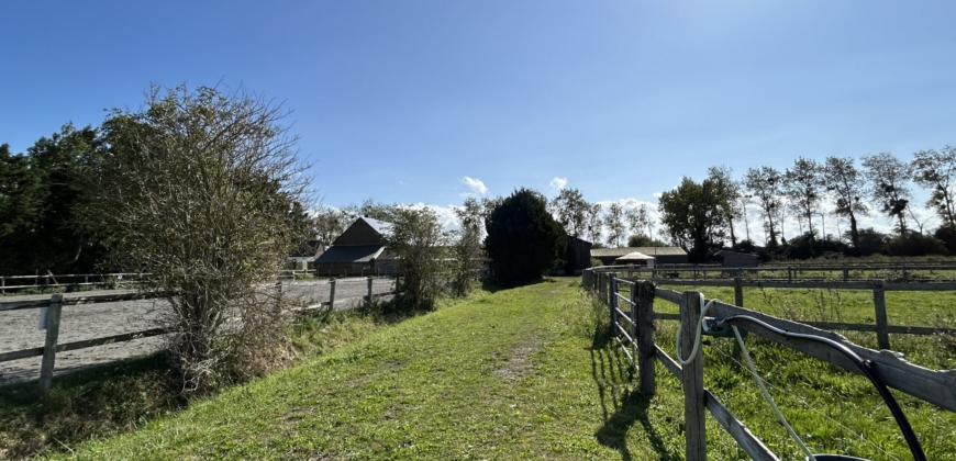Ecurie sur 10,5 ha – Baie du Mont Saint Michel