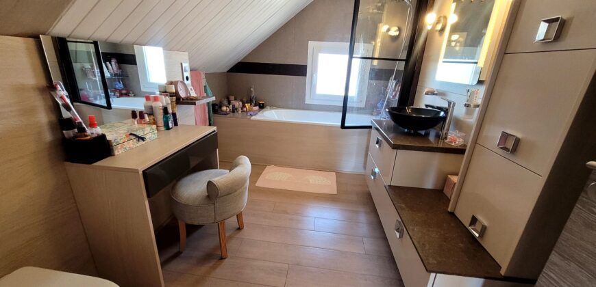 Propriété privée, 2 boxes à Châteaudun