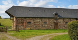 Haras de 11ha avec plusieurs logements/gîtes Haras de 11ha avec plusieurs logements/gîtes