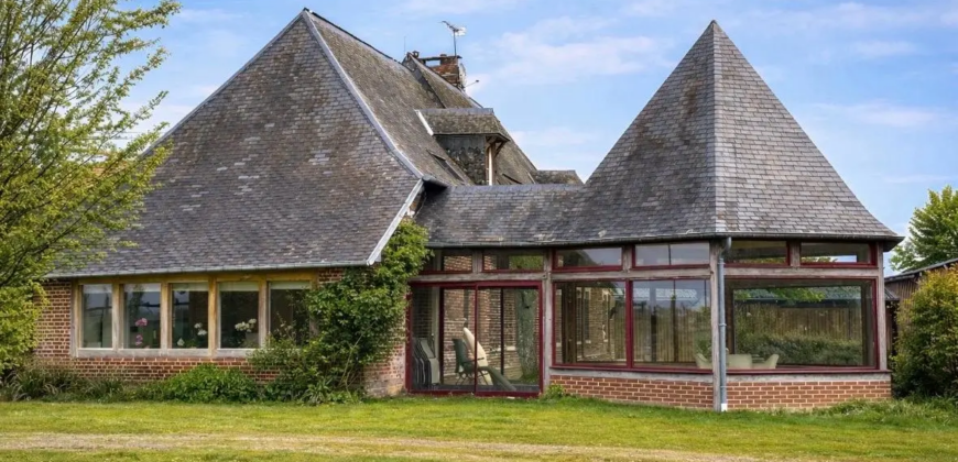 Haras de 11ha avec plusieurs logements/gîtes